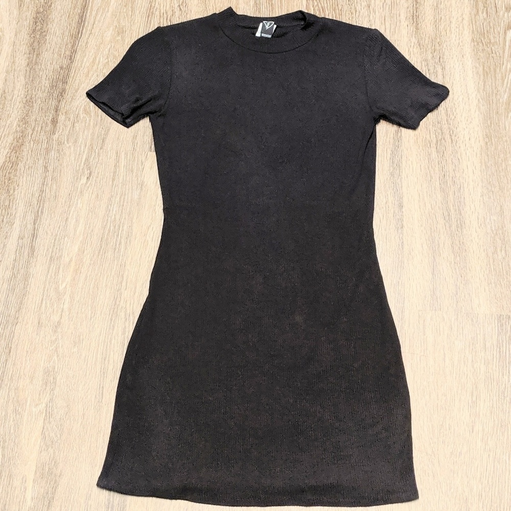 Windsor Black Mock Turtle Neck Mini Cutout Back-M